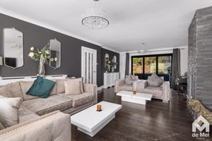 Photo 17- click for photo gallery